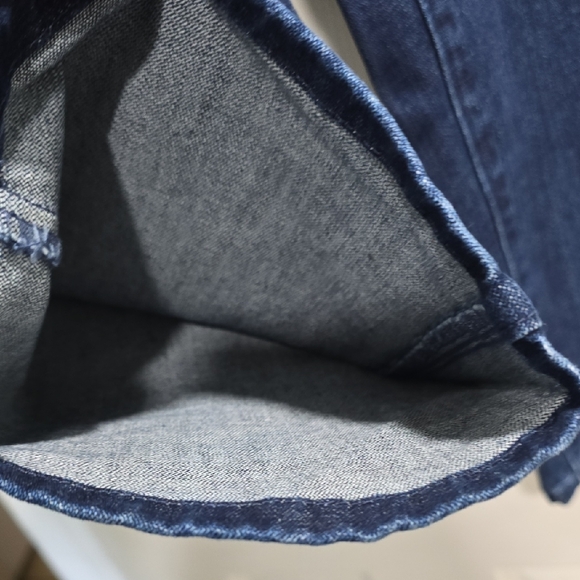 Izod Dark Wash Denim Capris Woman's size 10 - Picture 5 of 13